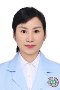 杨 利