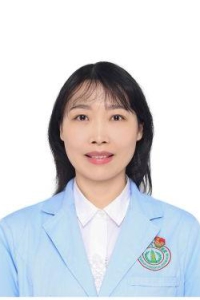 王 芳