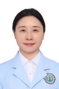 杨  甜